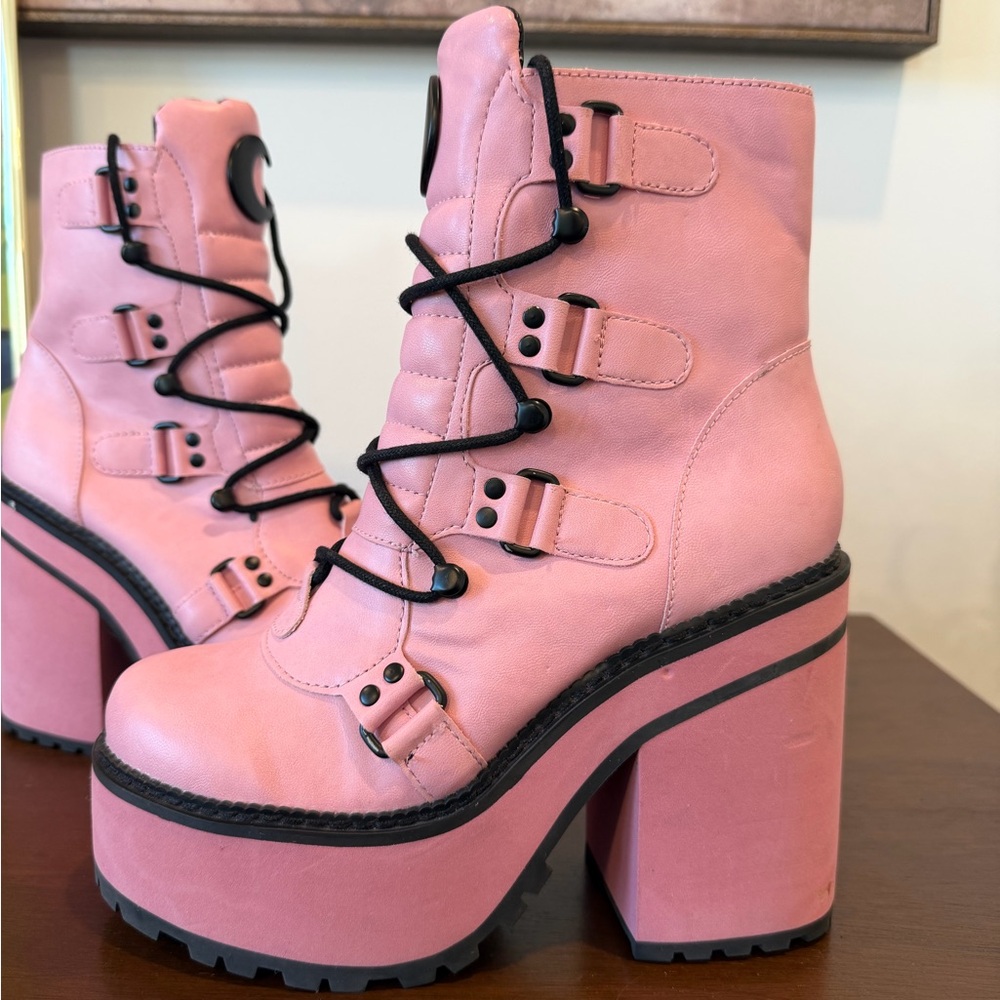 Killstar pink platform boots 6 - Picture 3 of 12